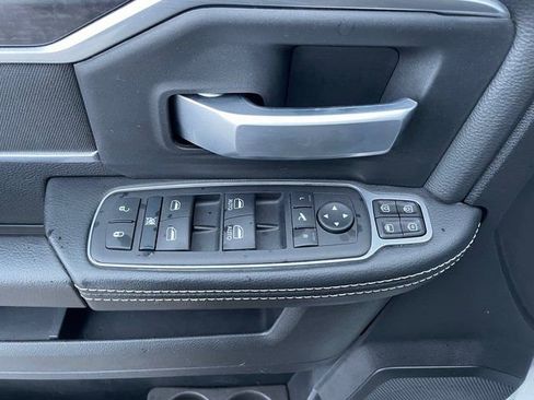 Used 2024 RAM 2500 Big Horn image 27