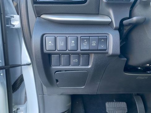 New 2026 Mitsubishi Eclipse Cross SEL image 14