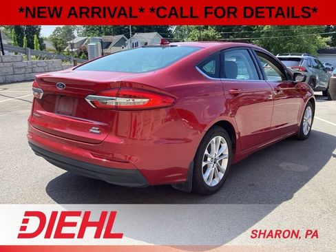 Used 2020 Ford Fusion SE FWD image 7