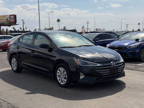 Used 2020 Hyundai Elantra SE w/ Cargo Package (C1) image 13