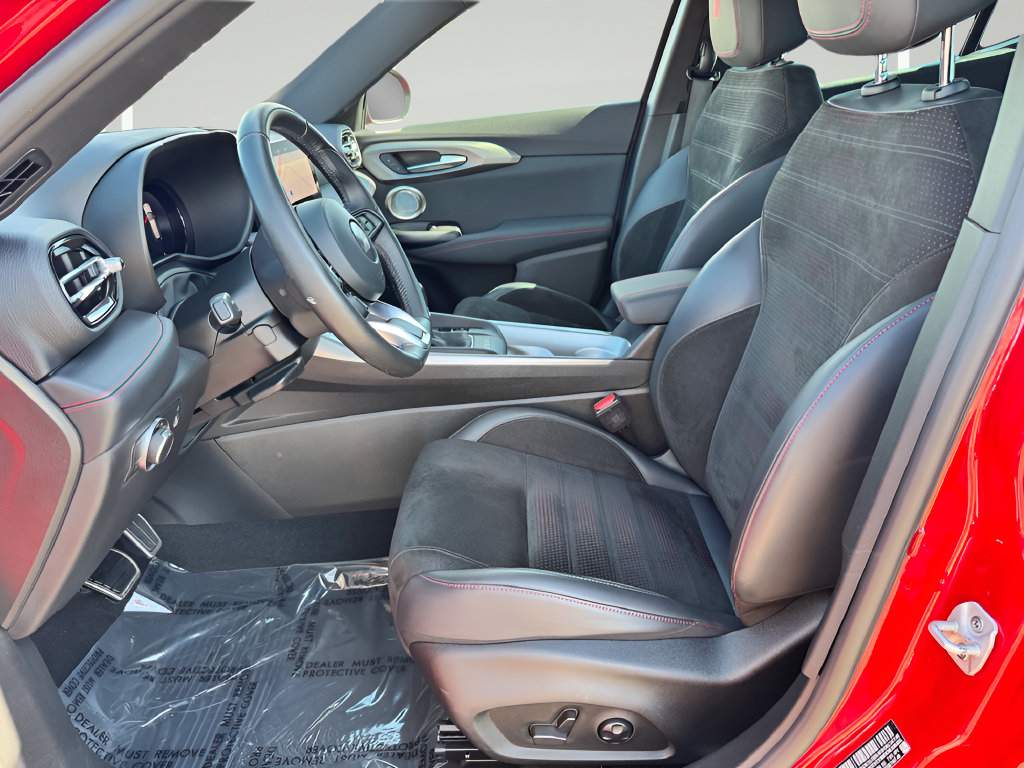 Used 2024 Dodge Hornet GT AWD/4WD image 12