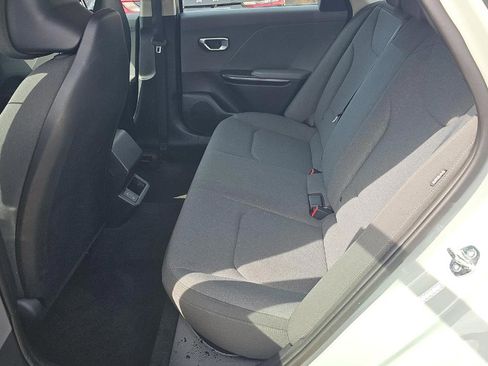Used 2025 Kia K4 LXS image 9