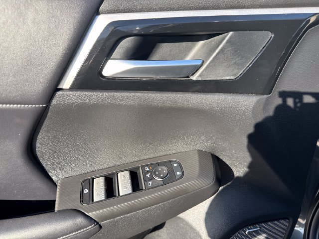 Used 2025 Mitsubishi Outlander SE AWD/4WD image 11