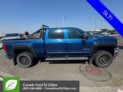 Used 2018 GMC Sierra 3500 SLT w/ Suspension Package, Off-Road AWD/4WD image 6