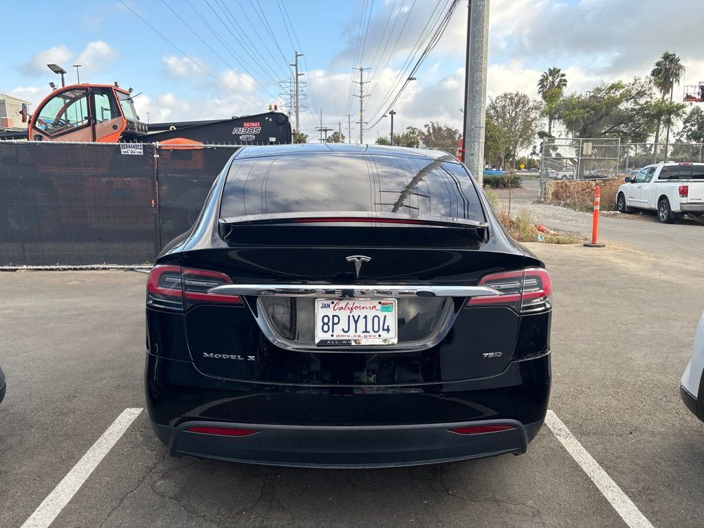 Used 2018 Tesla Model X 75D AWD/4WD image 7