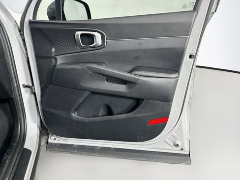 Used 2024 Kia Sorento EX w/ Panoramic Sunroof Package FWD image 36