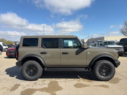 New 2026 Ford Bronco Outer Banks AWD/4WD image 3