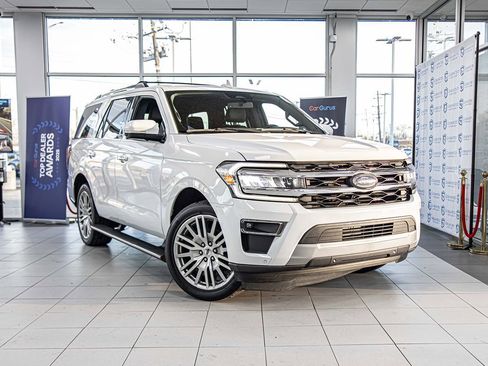 Used 2024 Ford Expedition Limited image 3