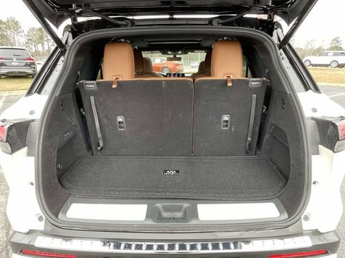 Used 2025 INFINITI QX60 Autograph w/ Cargo Package image 10
