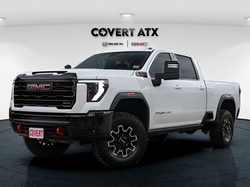 Used 2025 GMC Sierra 2500 AT4X image 2