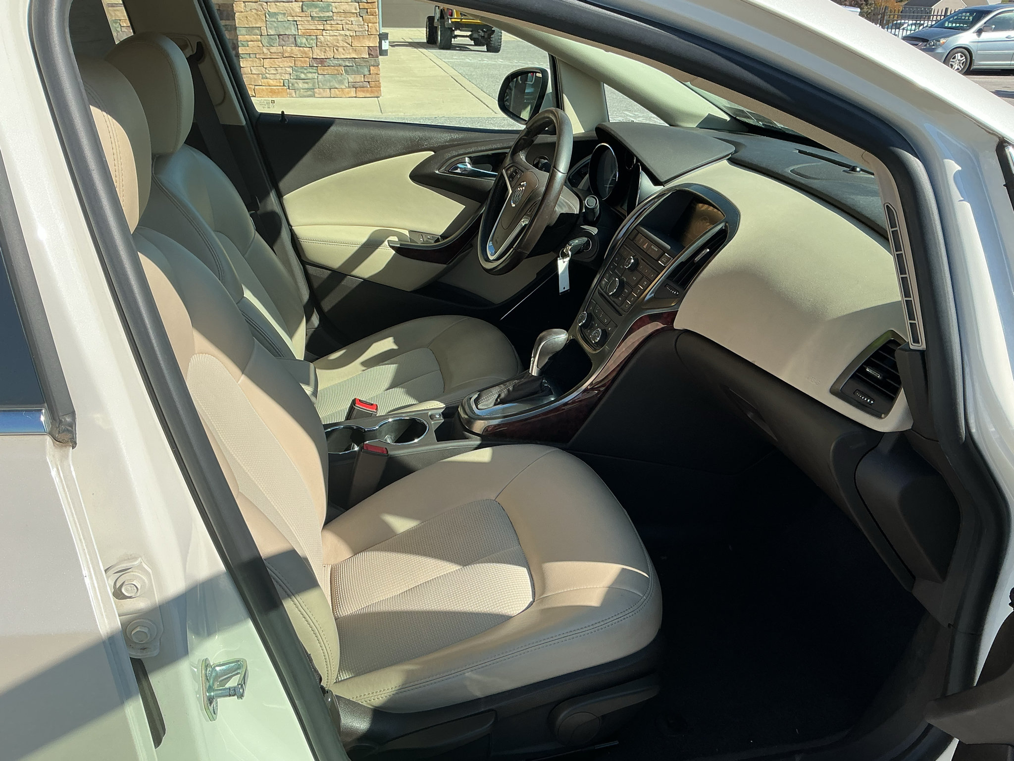 Used 2015 Buick Verano Convenience FWD image 18