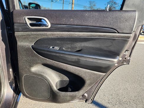 Certified 2020 Jeep Grand Cherokee Altitude image 29