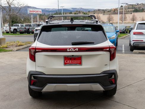 New 2026 Kia Seltos S AWD/4WD image 6