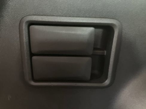 Used 2017 GMC Acadia SLE w/ Driver Alert Package I AWD/4WD image 31