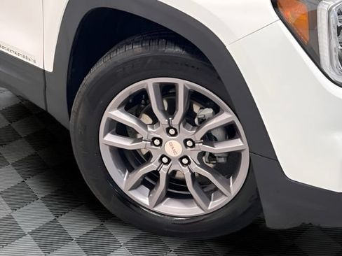 Certified 2024 GMC Terrain SLT AWD/4WD image 20
