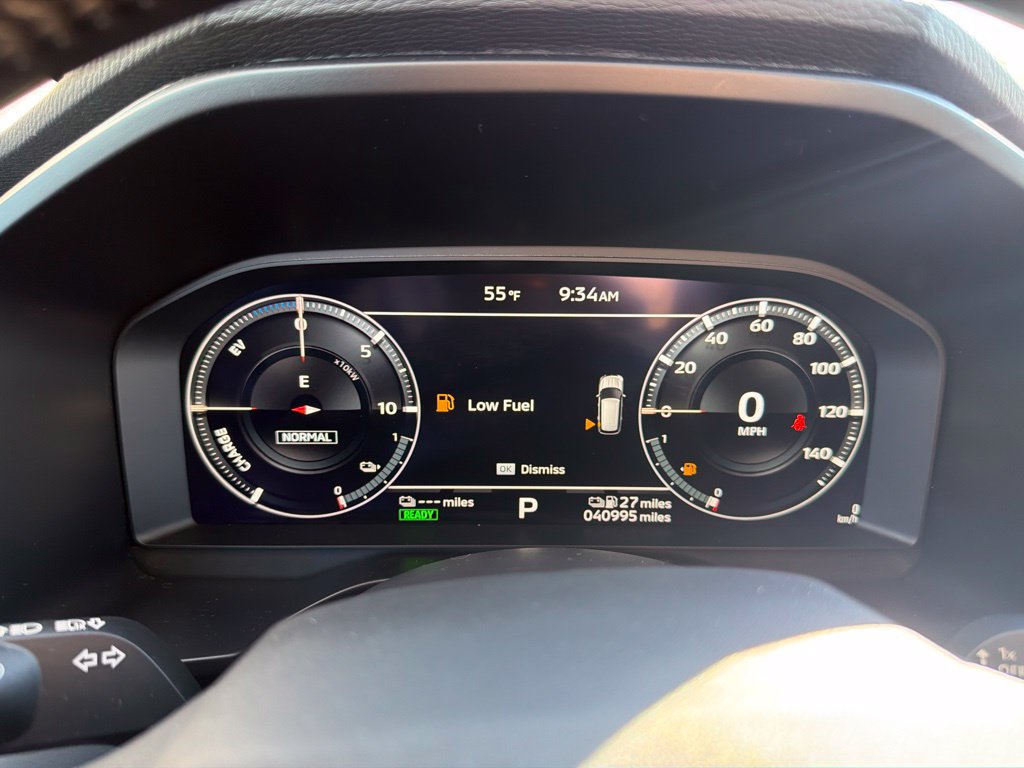Used 2023 Mitsubishi Outlander 4WD Plug-In Hybrid image 35