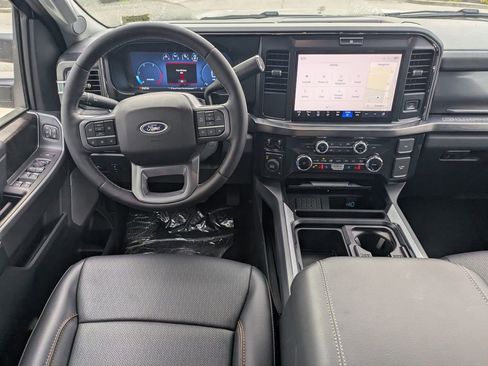 New 2025 Ford F550 4x4 Crew Cab Super Duty image 14