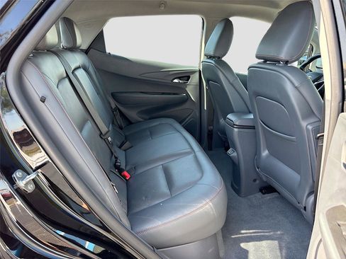 Used 2021 Chevrolet Bolt Premier w/ Infotainment Package image 29
