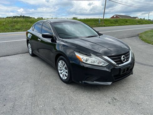 Used 2016 Nissan Altima 2.5 S w/ Power Driver Seat Package FWD image 3