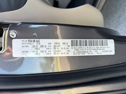 Used 2019 Dodge Grand Caravan SXT image 38