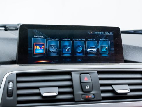 Used 2017 BMW 330i xDrive Sedan image 22