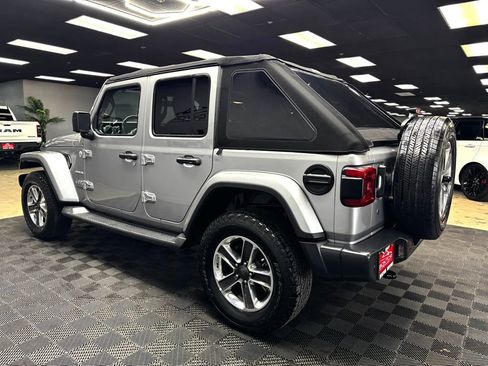 Used 2019 Jeep Wrangler Unlimited Sahara w/ Safety Group image 9