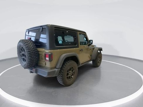 Used 2025 Jeep Wrangler Sport AWD/4WD image 8