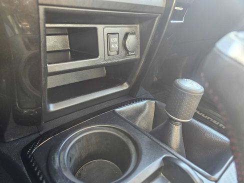 Used 2018 Toyota 4Runner TRD Off-Road Premium w/ TRD Performance Package image 19