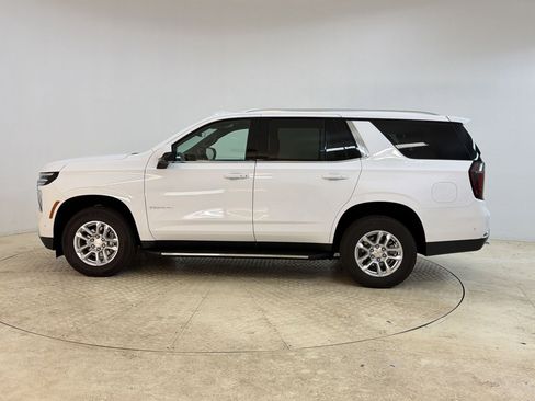 Used 2025 Chevrolet Tahoe LT AWD/4WD image 2