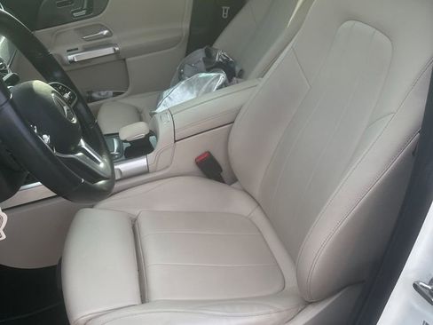 Used 2021 Mercedes-Benz GLB 250 image 6