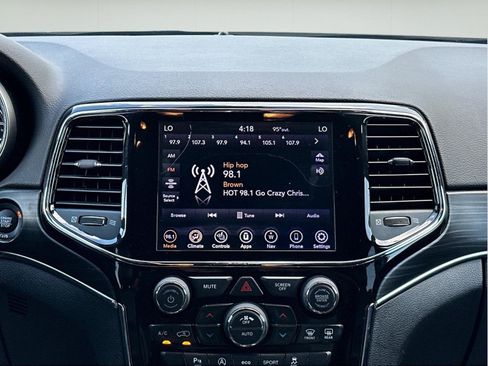Used 2020 Jeep Grand Cherokee Limited RWD image 13
