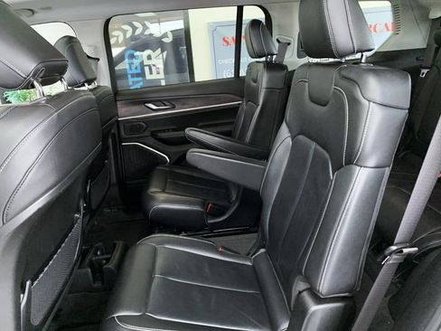 Used 2021 Jeep Grand Cherokee L Limited image 10