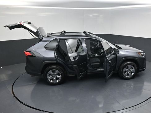 Used 2025 Toyota RAV4 LE image 22