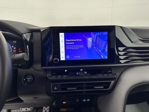 Used 2025 Toyota Camry XSE image 27