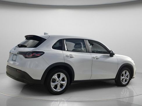 Certified 2025 Honda HR-V LX image 7