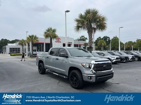Used 2021 Toyota Tundra SR5 w/ SR5 Upgrade Package AWD/4WD image 1