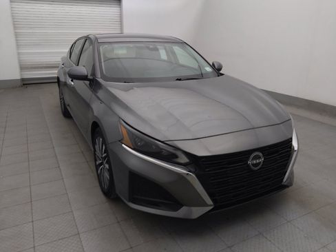 Used 2023 Nissan Altima 2.5 SV image 13