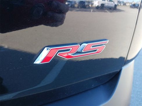 Used 2021 Chevrolet Traverse RS image 30