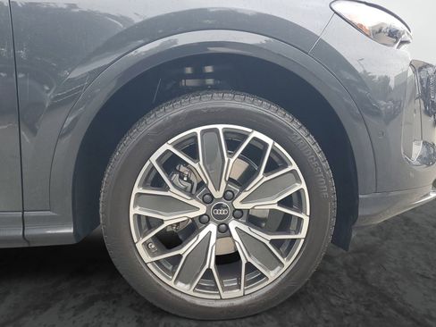 Used 2025 Audi Q5 Premium Plus w/ Premium Plus image 6