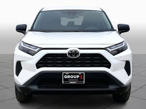 Used 2025 Toyota RAV4 LE image 4