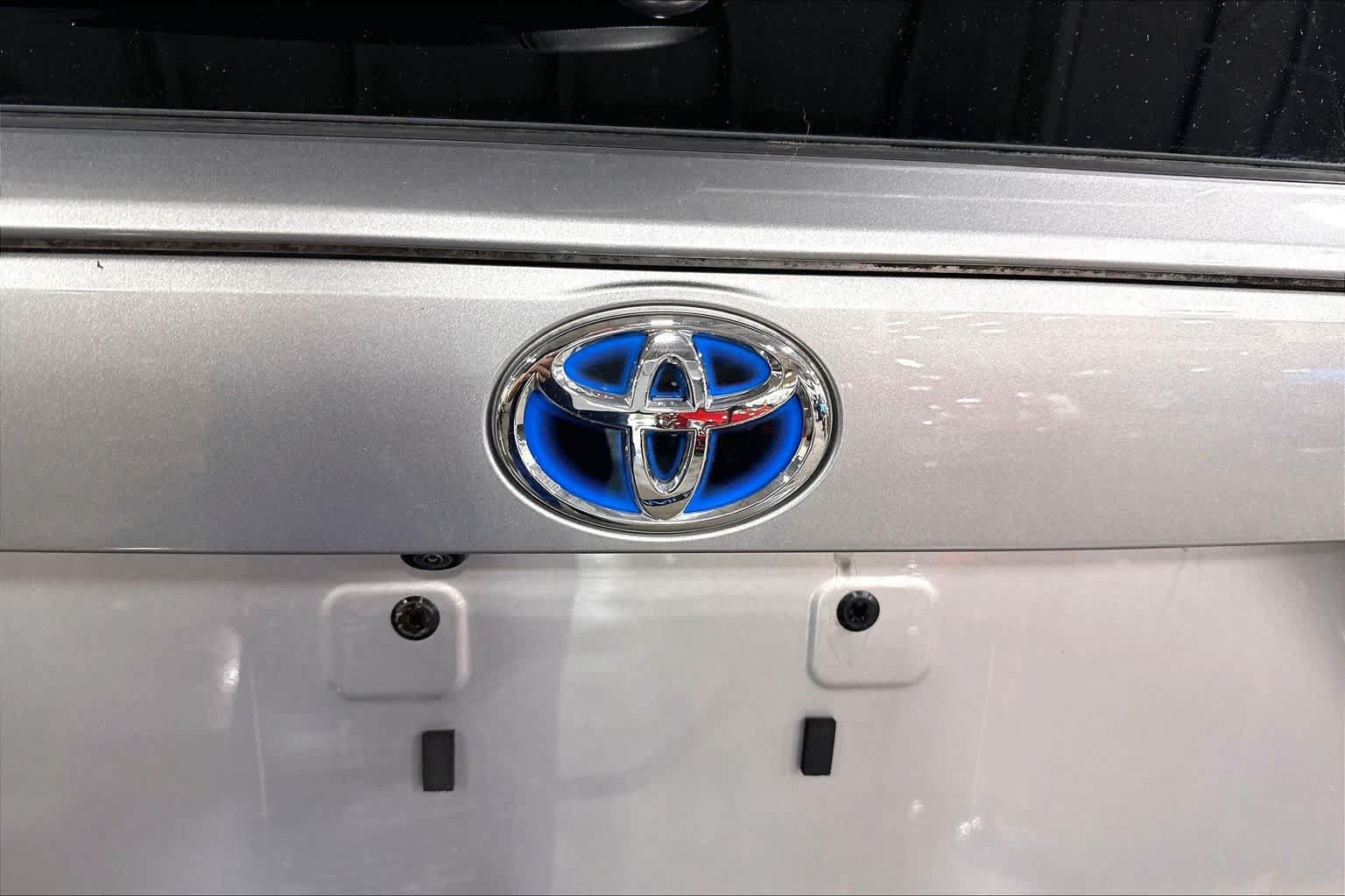 Certified 2024 Toyota RAV4 XLE w/ Convenience Package AWD/4WD image 31