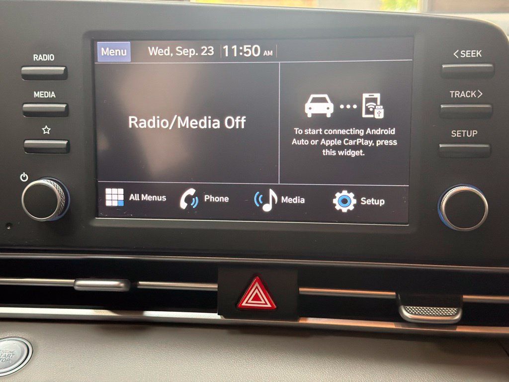 Used 2026 Hyundai Elantra Sport FWD image 14