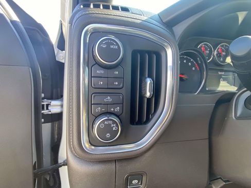 Used 2020 Chevrolet Silverado 1500 LT w/ All-Star Edition image 22