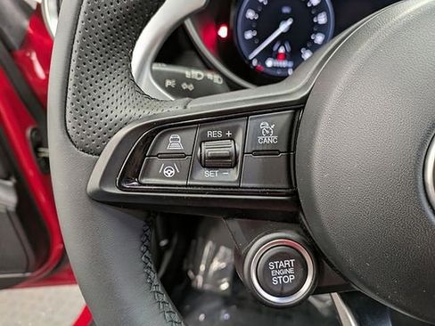 Used 2025 Alfa Romeo Giulia w/ Driving Assist Package RWD image 19