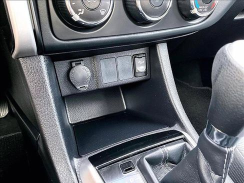 Used 2019 Toyota Corolla L FWD image 23