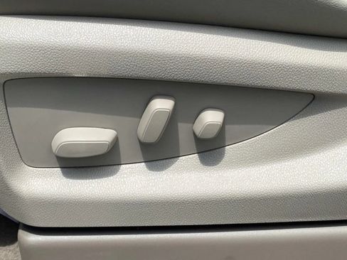 Used 2019 GMC Yukon Denali w/ Denali Ultimate Package AWD/4WD image 18