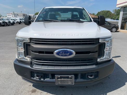 Used 2019 Ford F250 XL RWD image 2