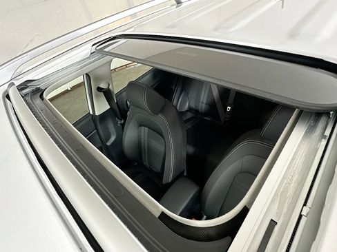 New 2026 Hyundai Venue SEL image 20