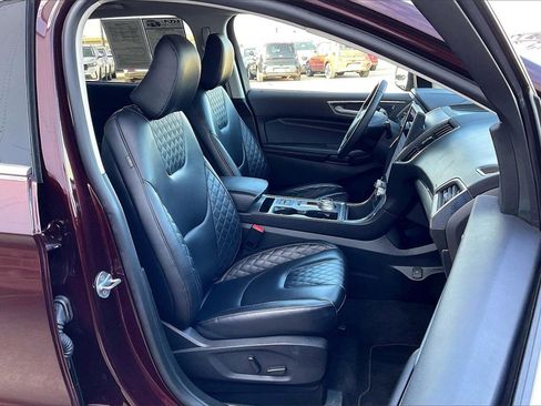 Used 2024 Ford Edge Titanium image 7