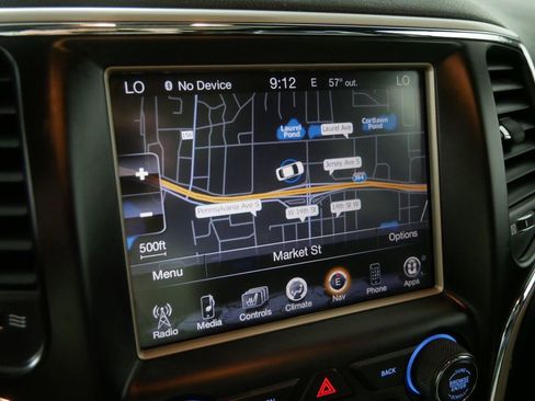 Used 2015 Jeep Grand Cherokee Overland w/ Advanced Technology Group image 30